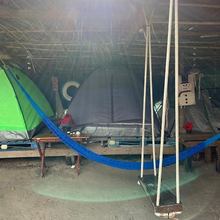 Casa De Los Santos Camping Y Eco Cabanas Holbox Eksteriør billede