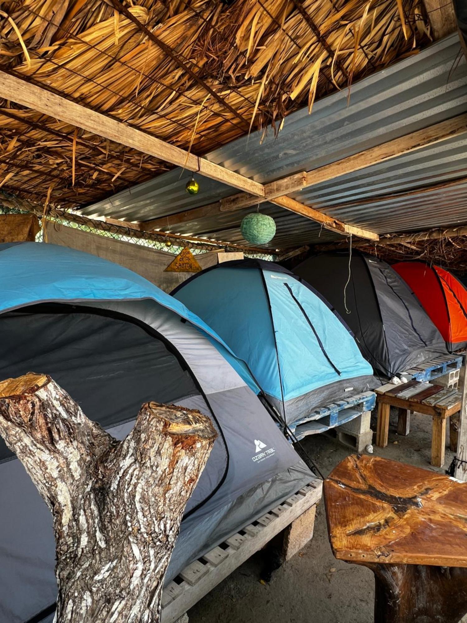 Casa De Los Santos Camping Y Eco Cabanas Holbox Eksteriør billede